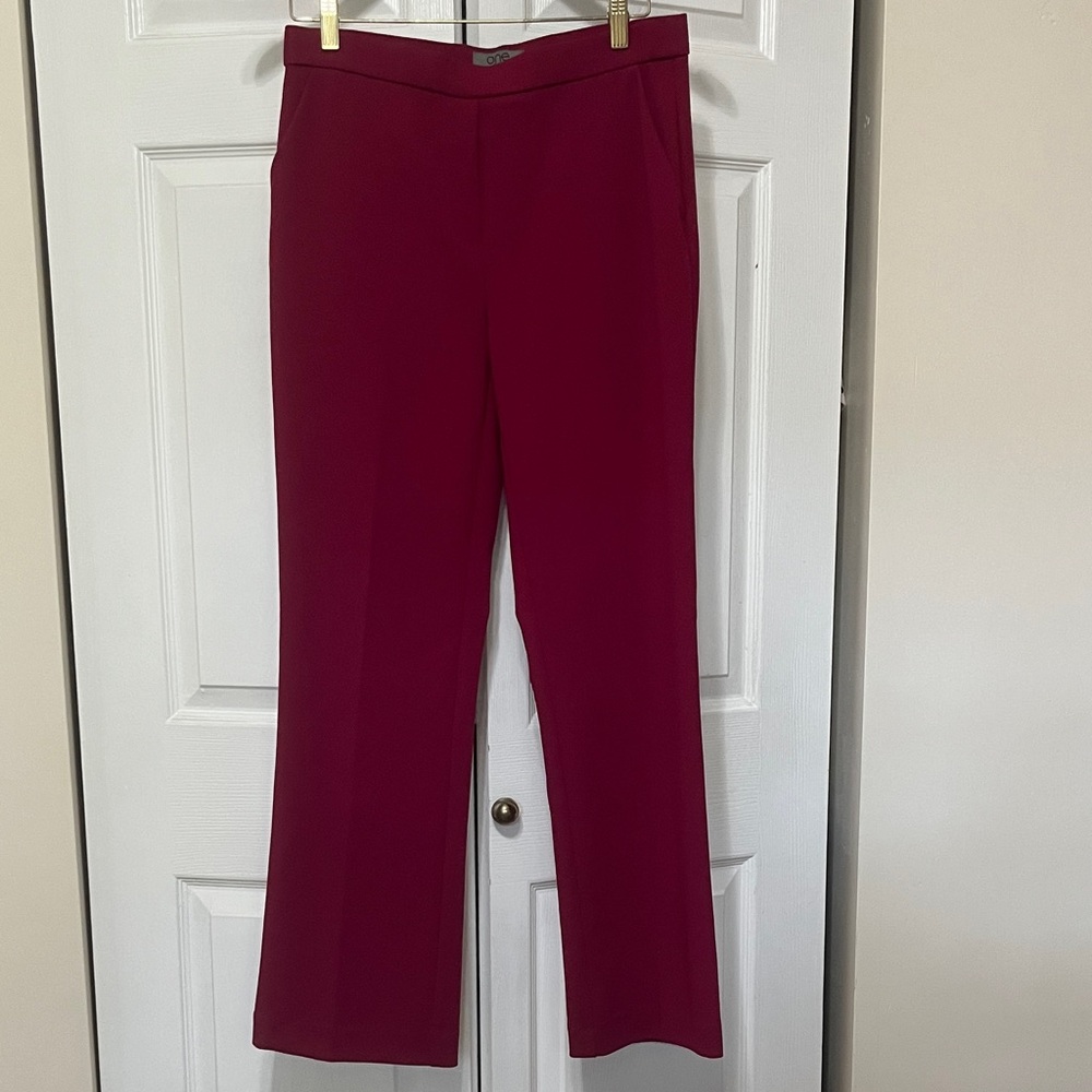 Women's Fuchsia Straight-Leg Dress Pants